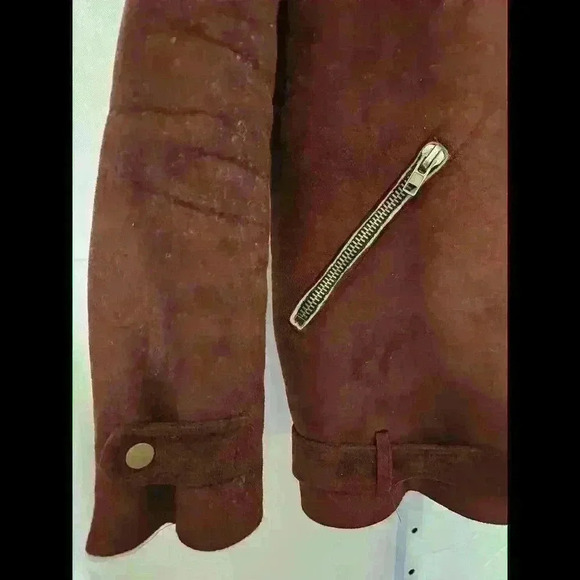 Cozy Sherpa-Lined Jacket by RandomPiece - Medium Size - Picture 3 of 6